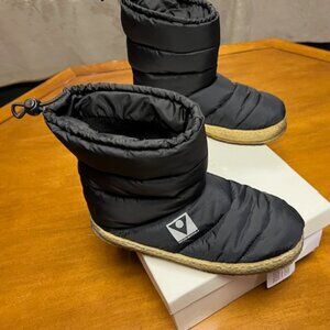 Maison Margiela Mens Puffer Boots (Black)